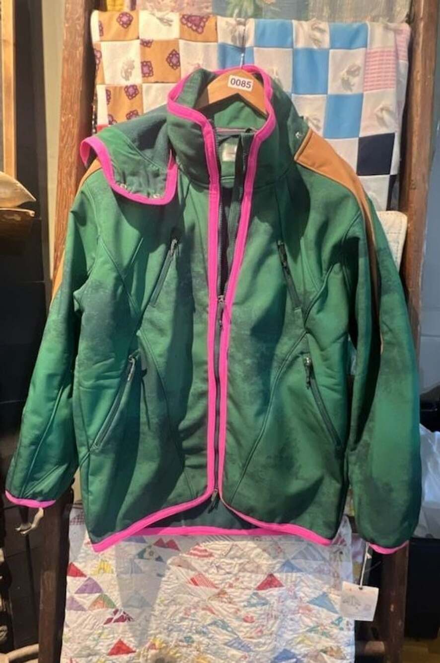 FP Movement Canyon Crushin Jacket green with Pink Trim Size XS